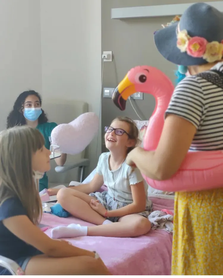 enfant carré 300x300